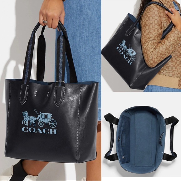 Coach CG469 Derby Tote With Horse And Carriage I/Midnight Navy
Like new - Picture 1 of 13
